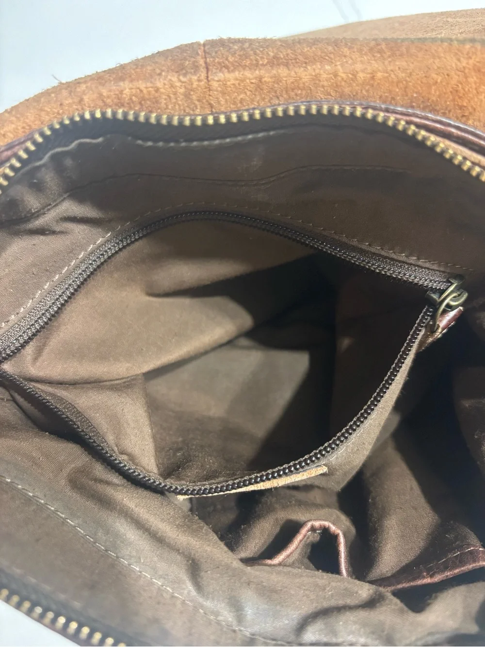 ⭐️ Genuine Leather ⭐️ Crossbody Bag - good condition